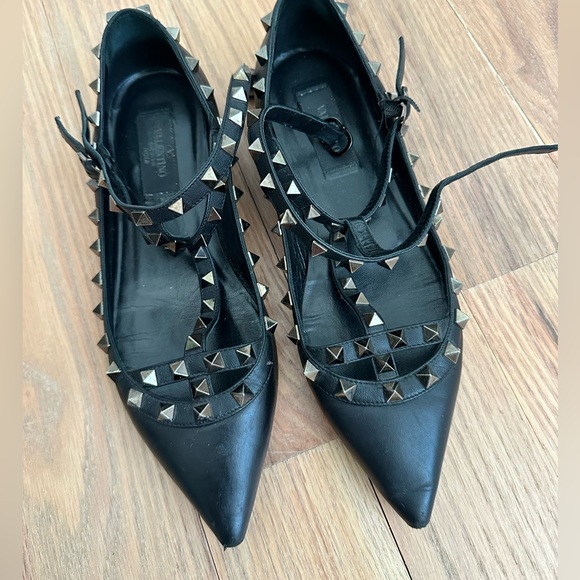 Valentino black rockstud flats - Picture 1 of 7